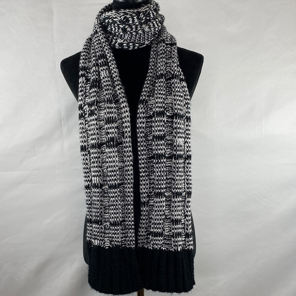 Black & White Chunky Cable-Knit Classic Scarf 80”X 8”